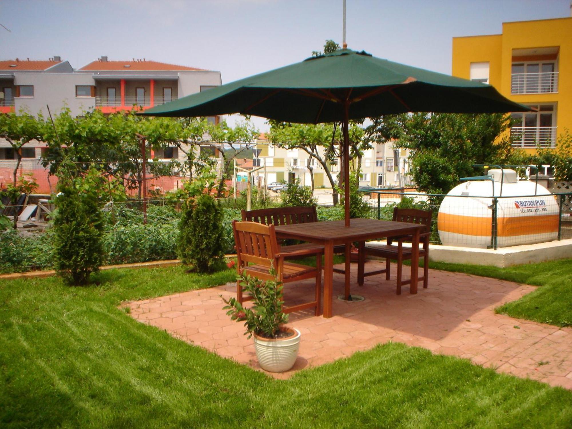Family Apartments Suzi Rovinj Zewnętrze zdjęcie
